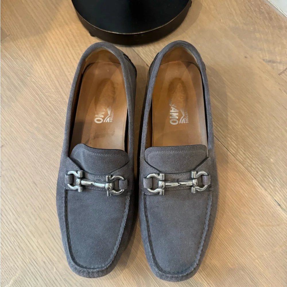 Salvatore Ferragamo Grey Suede Gancini Horsebit Loafers Size 8.5 - Picture 2 of 6